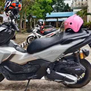 Selling Honda ADV 160