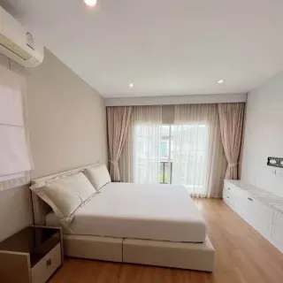 For sale: 3-bedroom townhouse in Passorn Kathu village