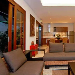Selling 2-bedroom villa in Rawai