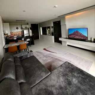 Large apartment in the prestigious area of Bang Tao, Phuket | 89 m² | Freehold