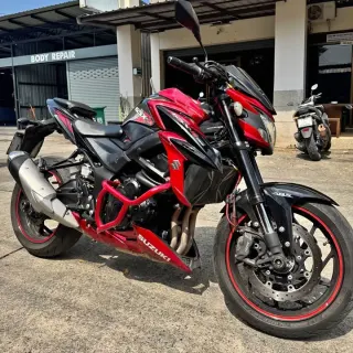 Selling Suzuki GSX-S 750 2018