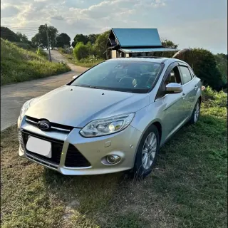 Selling Ford Focus 2013