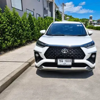 Selling Toyota Veloz 2022