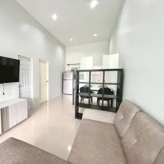 For rent 2-bedroom townhouse in The Rich Palai