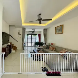 For Sale: 3 Bedroom Townhouse in Laguna Park 1