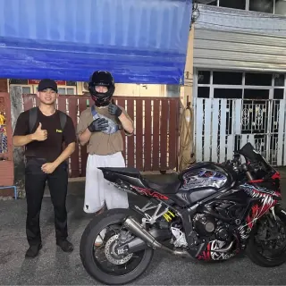 Rent a Honda CBR 2019