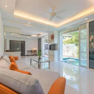 Townhouse for sale 4 bedrooms in White Villa Patong