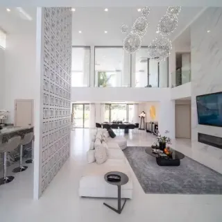 Аренда 6-спальной виллы в Laguna Homes