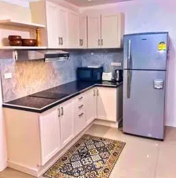 For rent 1-bedroom apartment in Patong Loft Condominium