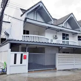 For rent 3 beds townhouse in Kathu
