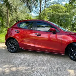 Selling Mazda 2 2019