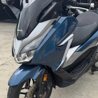 Selling Honda Forza 300 2020