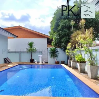For rent 3-bedroom villa in Kathu