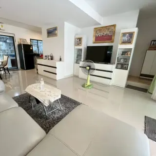 3 Bedroom Townhouse for sale in Kathu