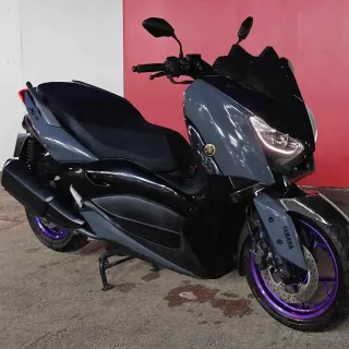 Selling Yamaha XMAX 300 2017