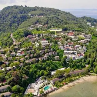 Townhouse for sale 4 bedrooms in White Villa Patong