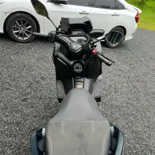 Rent Yamaha Xmax 300