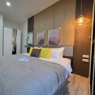 For Sale: 1 Bedroom Condo in The Base Uptown