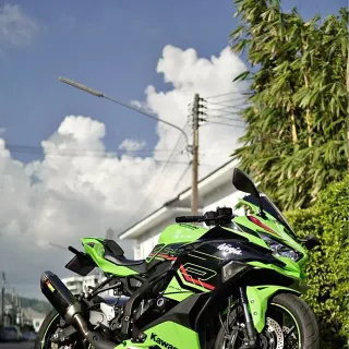 For Rent Kawasaki ZX4R