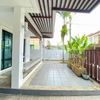 For rent 3-bedroom townhouse in Kathu