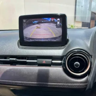 Selling Mazda 2 2018