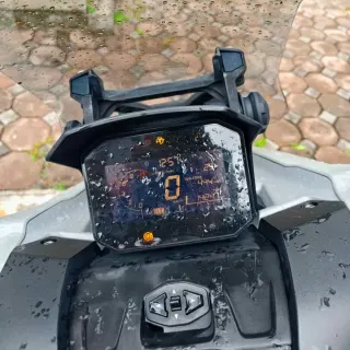 Selling Honda ADV 160
