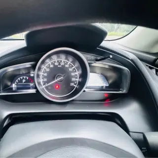 For rent Mazda 2