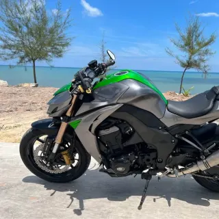Rent Kawasaki Z1000 2020