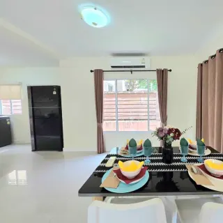 Townhouse for rent 3 bedrooms in Kathu