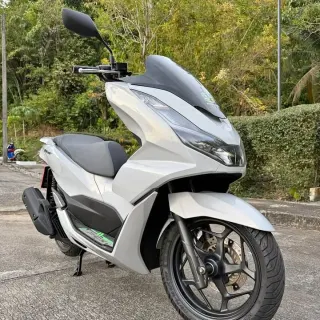 Selling Honda PCX 160