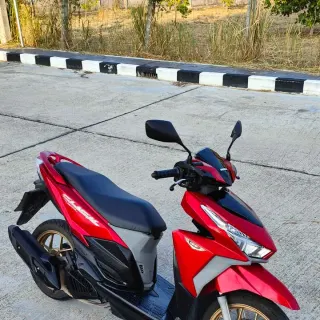 Selling Honda Click 125i