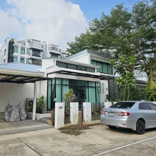 4 Bedroom Villa for Sale in Kamala