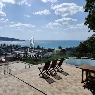 For rent 4-bedroom townhouse in Patong