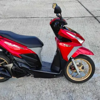 Selling Honda Click 125i