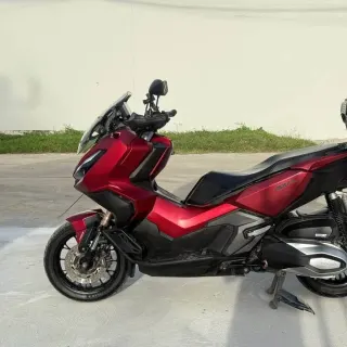 Selling Honda ADV 350 2022