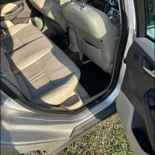 Selling Ford Focus 2013
