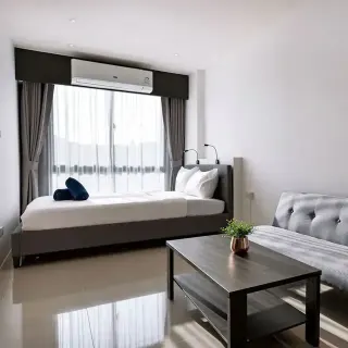 For rent 1-bedroom apartment in The City Luxury Condominium