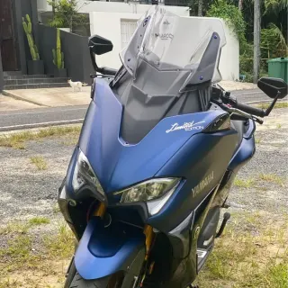 Selling Yamaha Tmax DX 2018