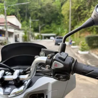 Selling Honda PCX 160