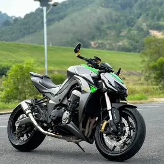 Rent Kawasaki Z1000 2020