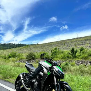 Rent Kawasaki Z1000 2020