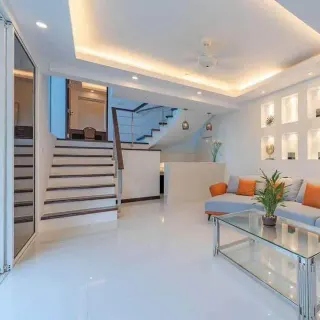 Townhouse for sale 4 bedrooms in White Villa Patong