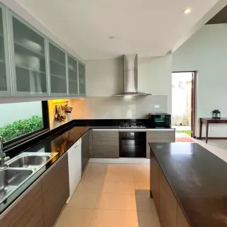 For rent 3-bedroom villa in Baan Wana Pool Villas