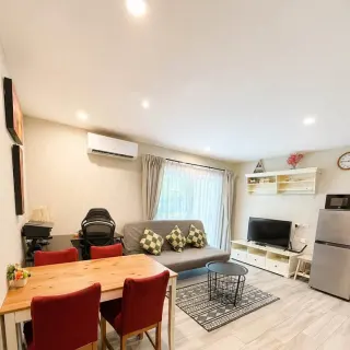 1-bedroom apartment with pool access in Naiyang