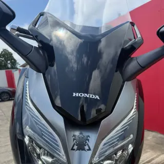 Selling Honda Forza 2018