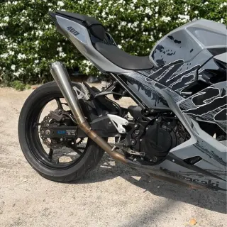Selling Kawasaki Ninja 400 2018