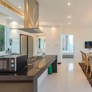Townhouse for sale 4 bedrooms in White Villa Patong